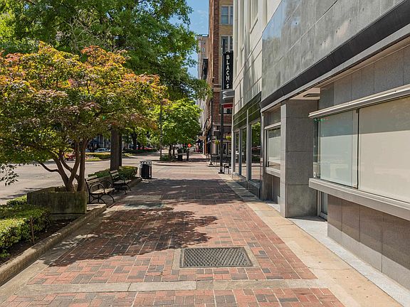 5th image of 300 20th St N APT 206