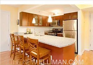 2nd image of 555 W 23rd St APT S5l