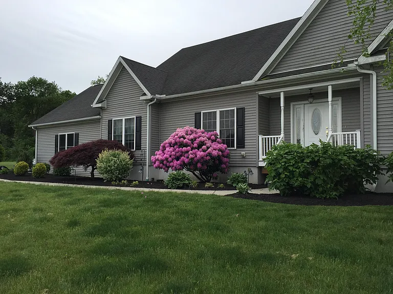 180 Green Hill Rd — Photo 1