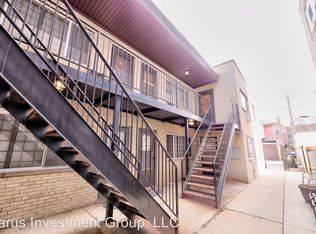 1465 E 69th St APT 2C, Chicago, IL 60637