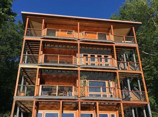 5086 S Coral Dr, Newaygo, MI 49337