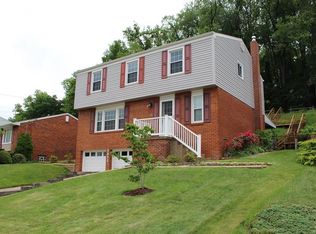 5032 Elmwood Dr, Pittsburgh, PA 15227
