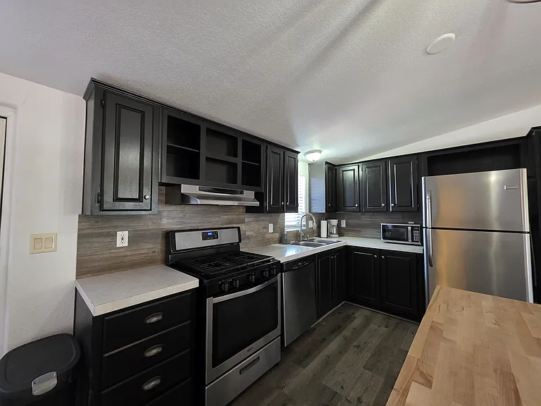 8082 Well Rd — Photo 3