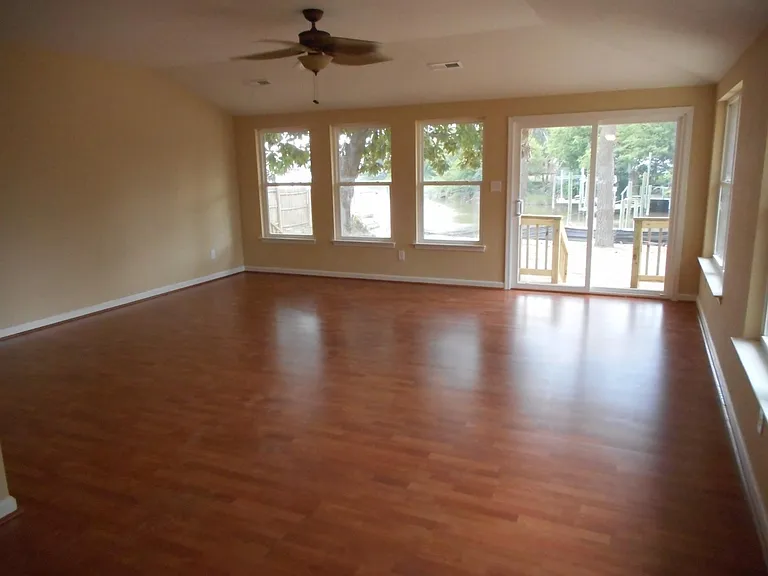 8544 Mervis Ct — Photo 9