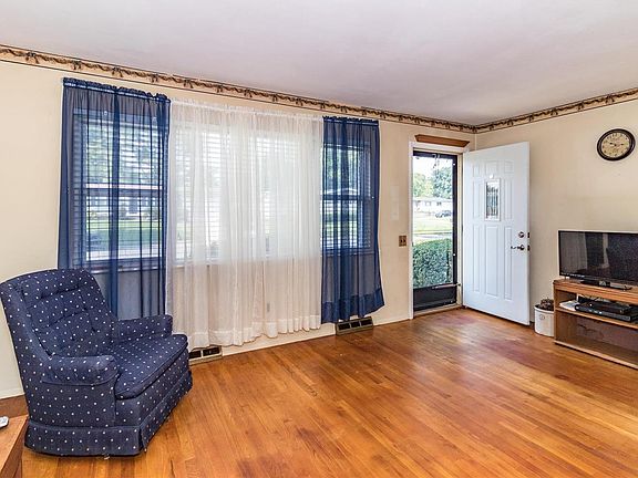 3rd image of 2065 Flamingo Dr