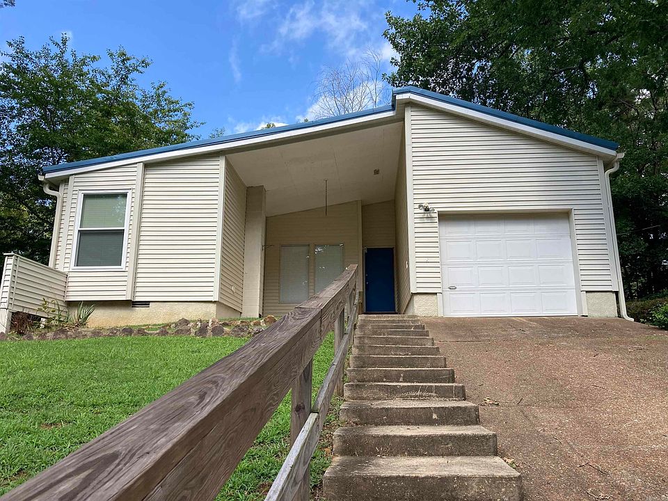 1st image of 111 Ambrose Ln