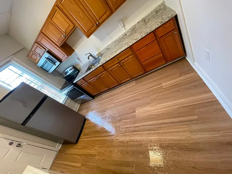 2941 Clifton Ave — Photo 4