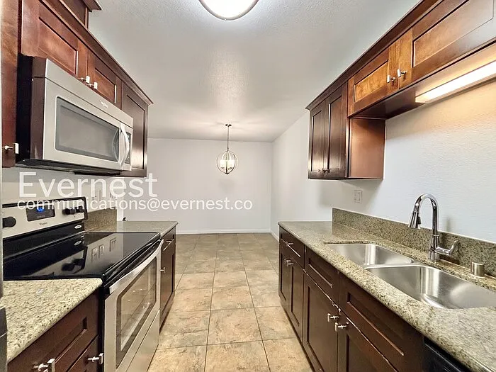 2344 Hosp Way — Photo 3