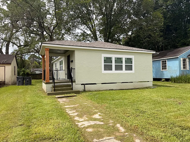 3606 Brady St — Photo 8