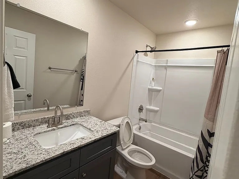 1416 Bajada St — Photo 46