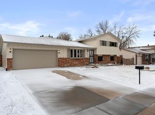 4511 Shadowglen Dr, Colorado Springs, CO 80918
