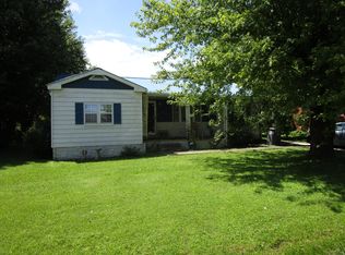 415 E Price Ave, Monterey, TN 38574