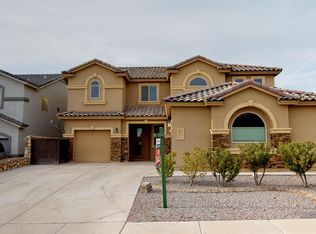 425 Chandelier Rd, El Paso, TX 79928