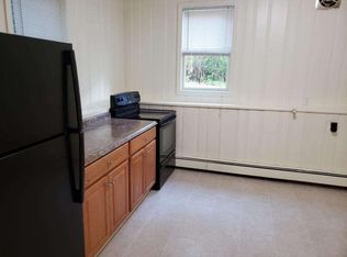 32 Cook Cir, Hyannis, MA 02601