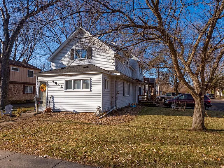 4655 Bald Eagle Ave #B — Photo 1