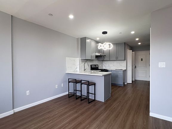 5th image of 37-20 Prince St #10F