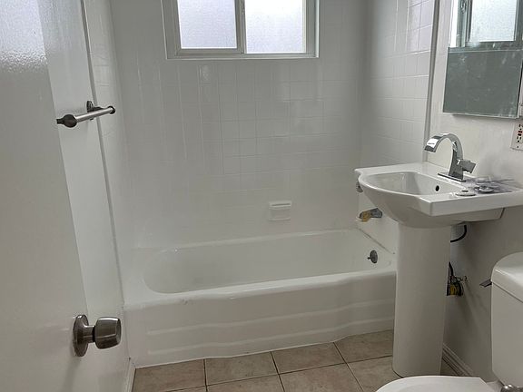 3rd image of 714 Bay St #12-00