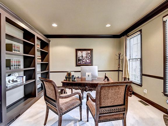 5th image of 1074 Bent Hickory Ct