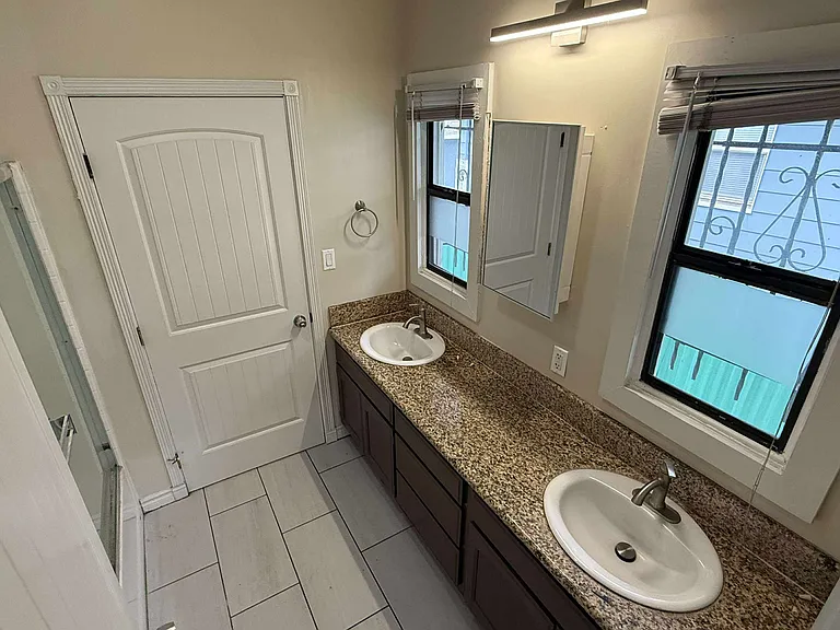 1234 W 37th Dr — Photo 12