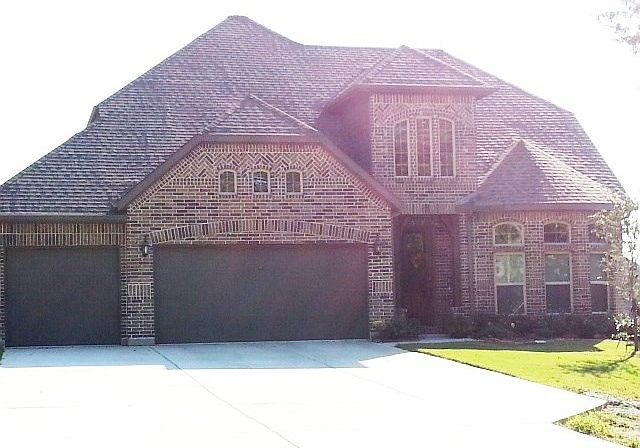 1st image of 3421 Hawthorn Ln