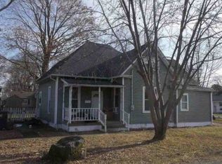 516 W Blackwood St, Sullivan, IL 61951