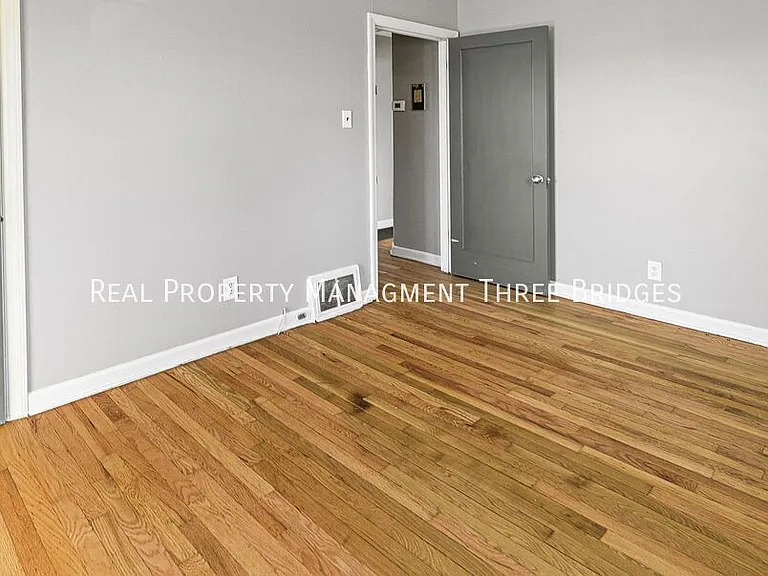 1180 S New Florissant Rd — Photo 16