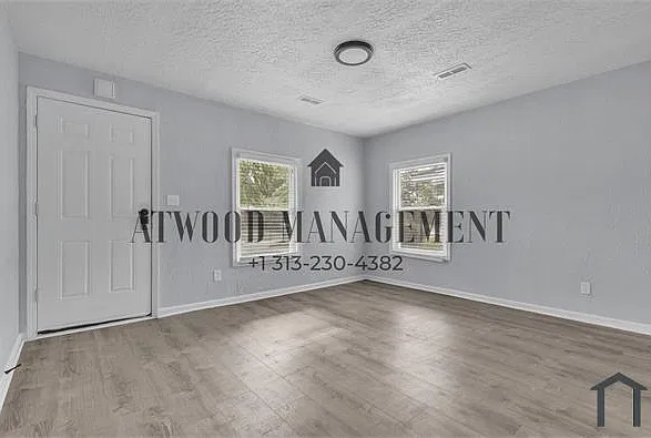 4 bed, 1078 sqft, $1,475 — Photo 2