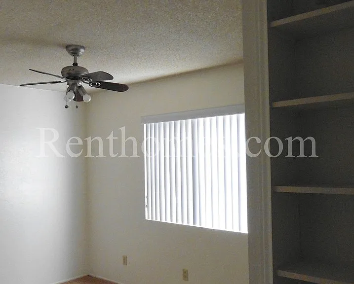 7576 Winterwood Ln — Photo 9