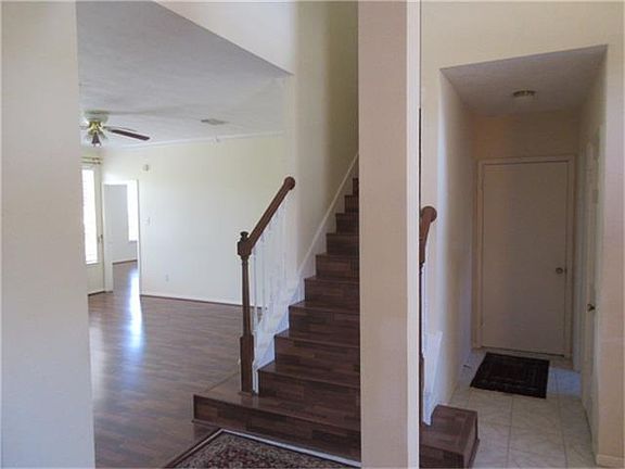 3rd image of 13323 Lynnville Dr