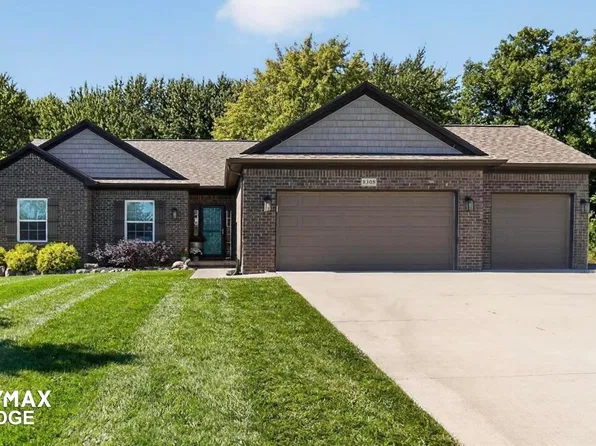 8308 Peninsula Cir, Grand Blanc, MI 48439