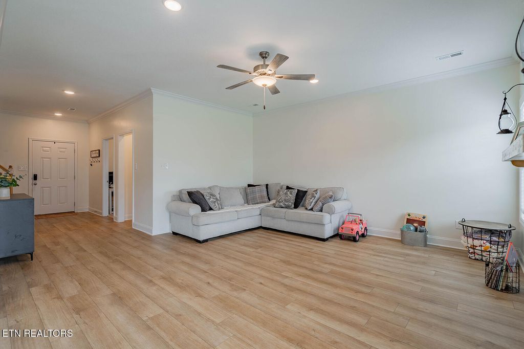 7645 Honey Oaks Rd, Corryton, TN - More