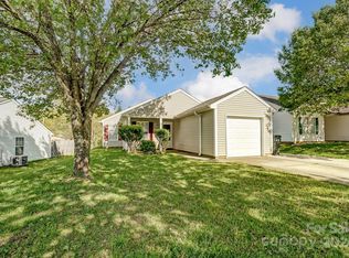 1922 Sunset Village Dr, Charlotte, NC 28216