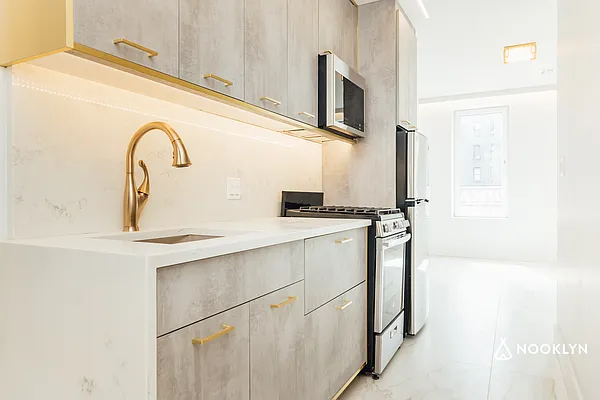 Rented by Nooklyn NYC LLC | media 1