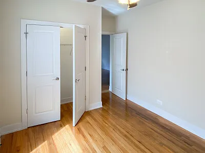 626 W Roscoe St #3 — Photo 8