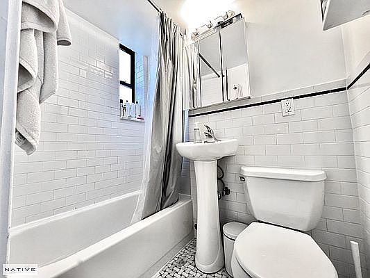 5th image of 93 India St APT 3D