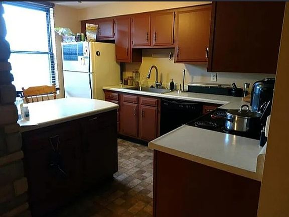 5th image of 617 E End Ave #1-2