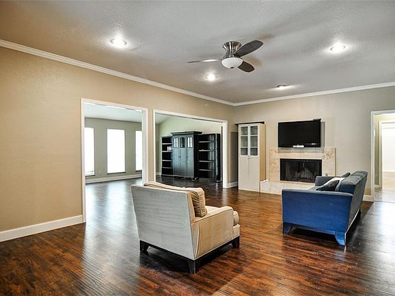 4th image of 3016 Warren Ct