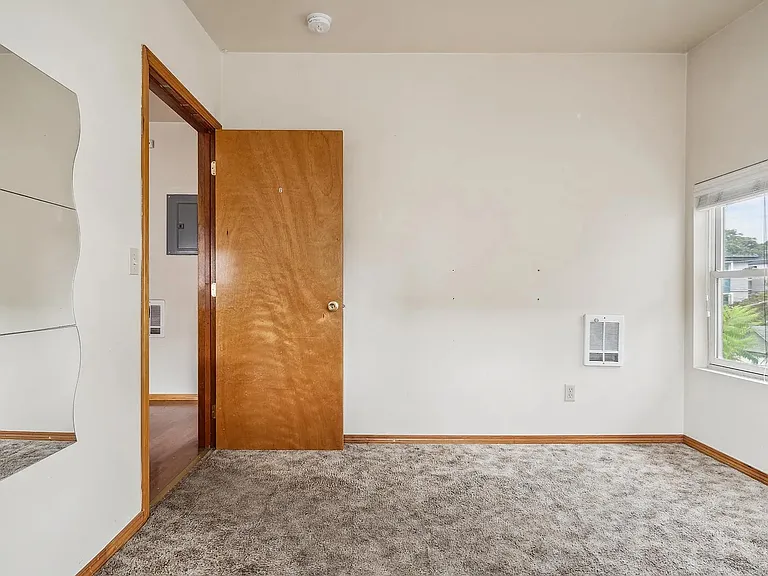 4708 7th Ave NE #C — Photo 15
