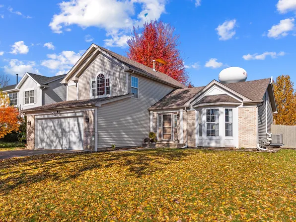 24328 Whispering Trails Dr, Plainfield, IL 60585