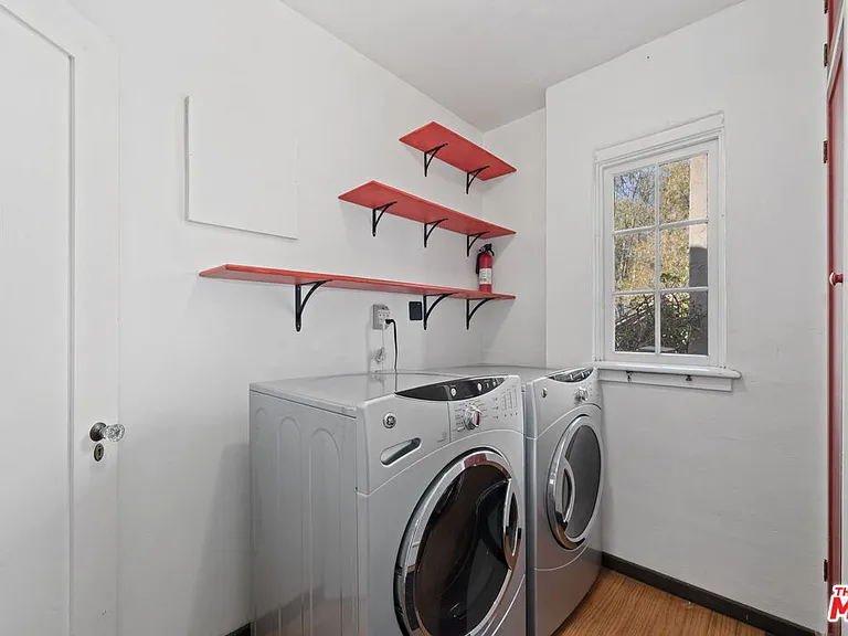1431 W Avon Park Ter — Photo 32
