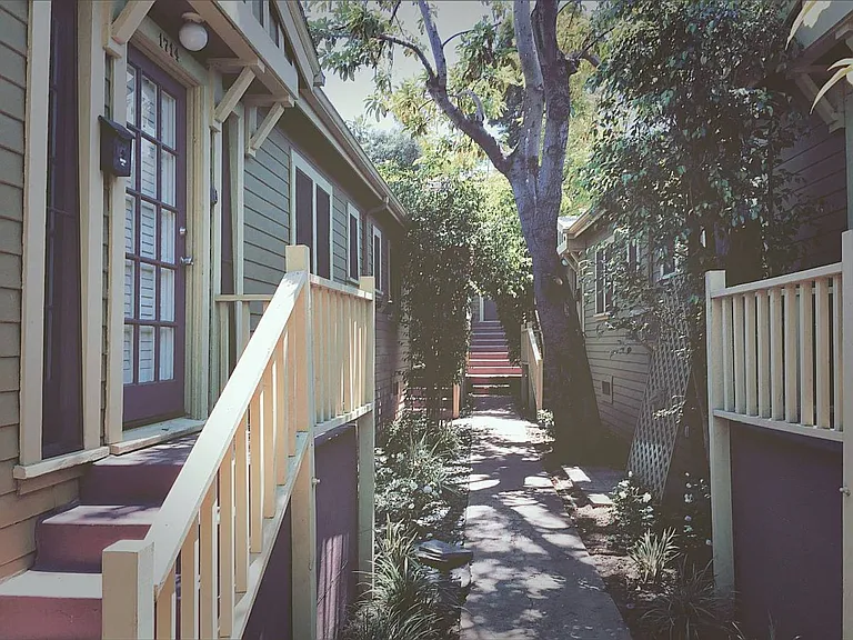 1712 Echo Park Ave — Photo 6