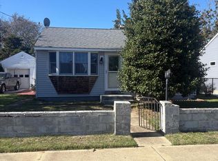 706 Indian Ave, Cape May, NJ 08204