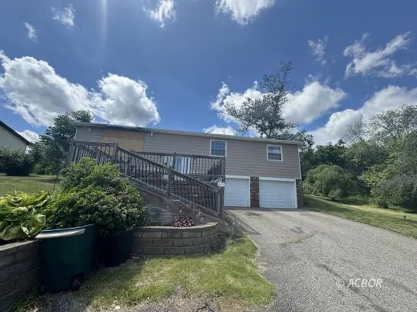 267 Circle Dr, Gallipolis, OH 45631