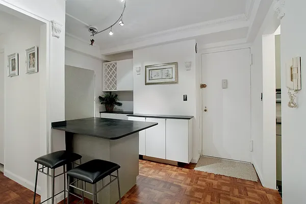 Rented by Corcoran | media 12