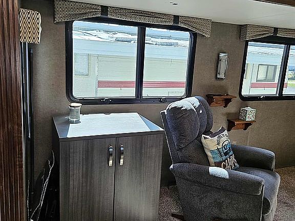 4th image of 38049 Bluebird Cir