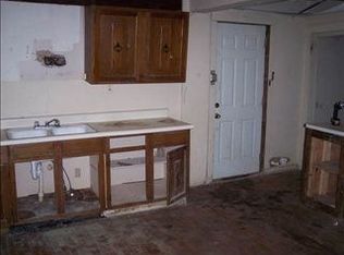 1817 SW Buchanan St, Topeka, KS 66604