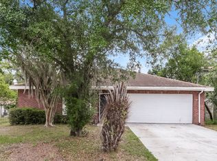 9811 N Connechusett Rd, Tampa, FL 33617