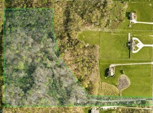 17990 Snyder Rd, Chagrin Falls, OH 44023