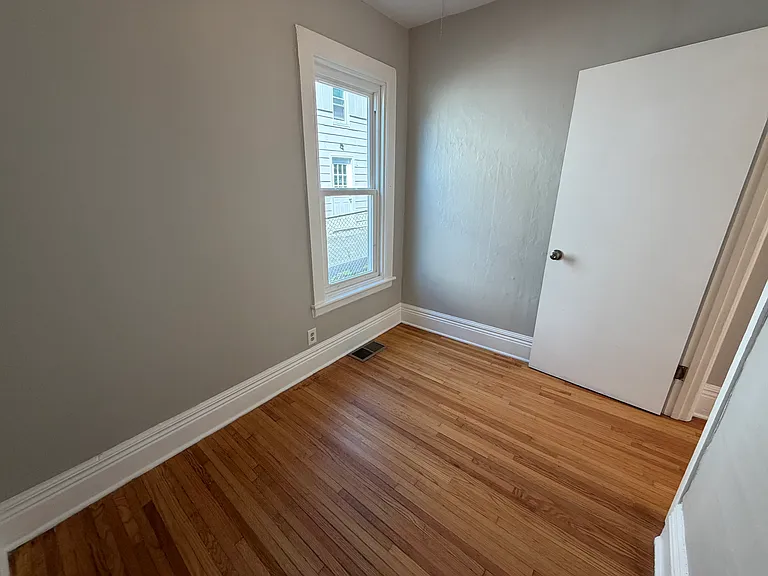 71 Sawyer Ave — Photo 11