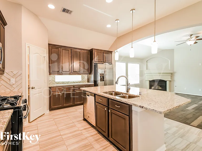 259 Rolling Creek Ln — Photo 6